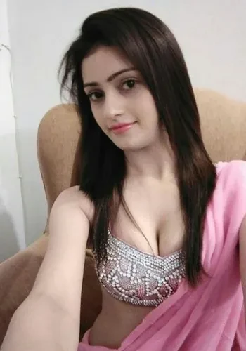 Escorts Rashi Khanna from Saket