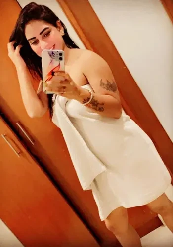 Escorts Diya Malhotra from Goa