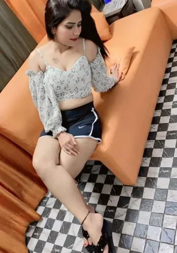 Escorts Diya Malhotra from Goa