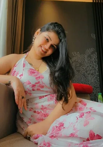 Call Girls Jasleen Kaur from Pune