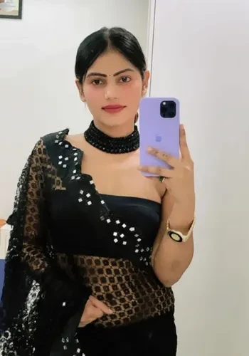 Escorts Simran Dubey from Kolkata